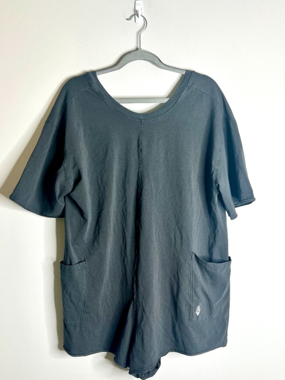 FP Movement By Free People Hot Shot Tee Romper Athleisure Beachy Slouchy Sz XS - Picture 3 of 7